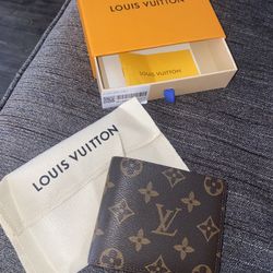 louis vuitton  mens wallet