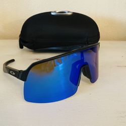 New Oakley Sutro Lite With Changeable Lenses 