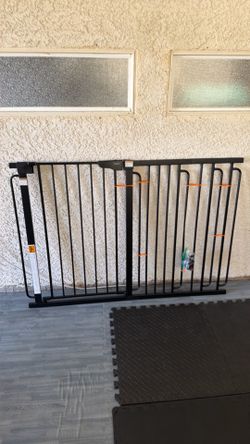 Adjustable fence