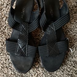 ~ GNW Black Flex Wedge Sandals~