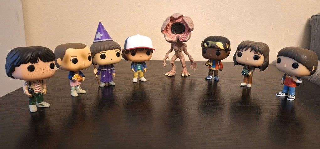 STRANGER THINGS FUNKO POP LOT - 8 FIGURES INCLUDING DEMOGORGON, ELEVEN, DUSTIN & MORE!