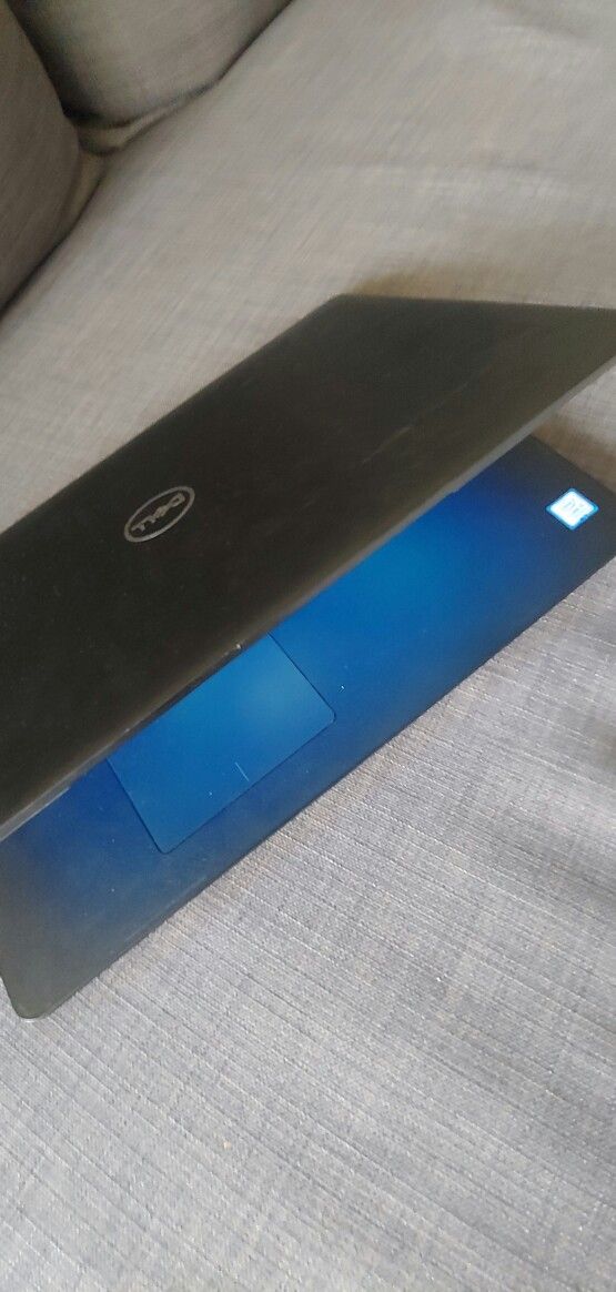 DELL LAPTOP  NOTEBOOK 15" UNLOCKED   WINDOWS 11 8GB RAM  256ssd  COMPUTER FREE CHARGER works great 