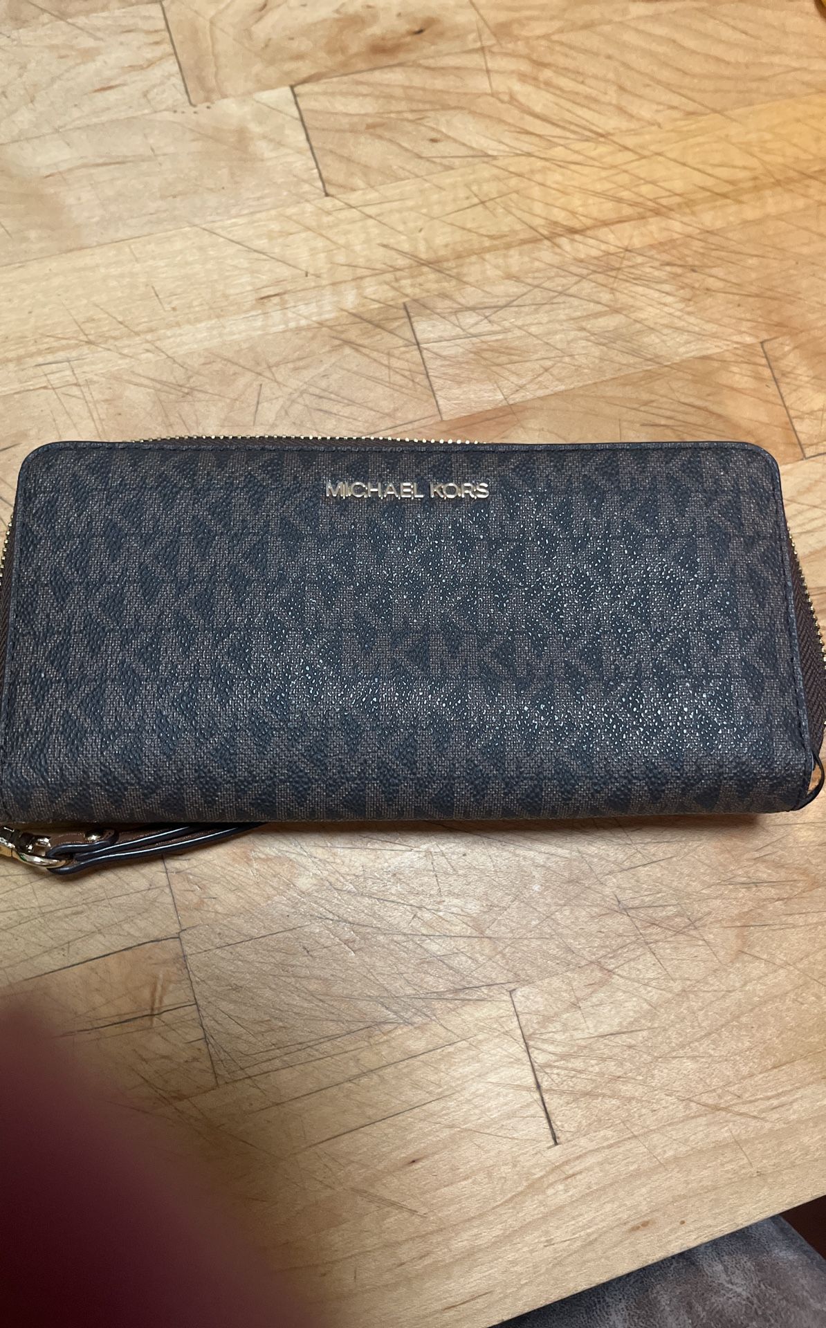 Mk Zip Around Wallet