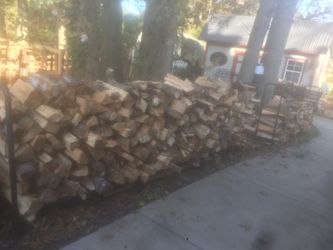 FREE DELIVERY FREE RESTACK WHEN BUYING FIREWOOD ORDER