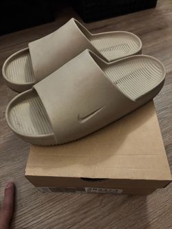 Nike slides