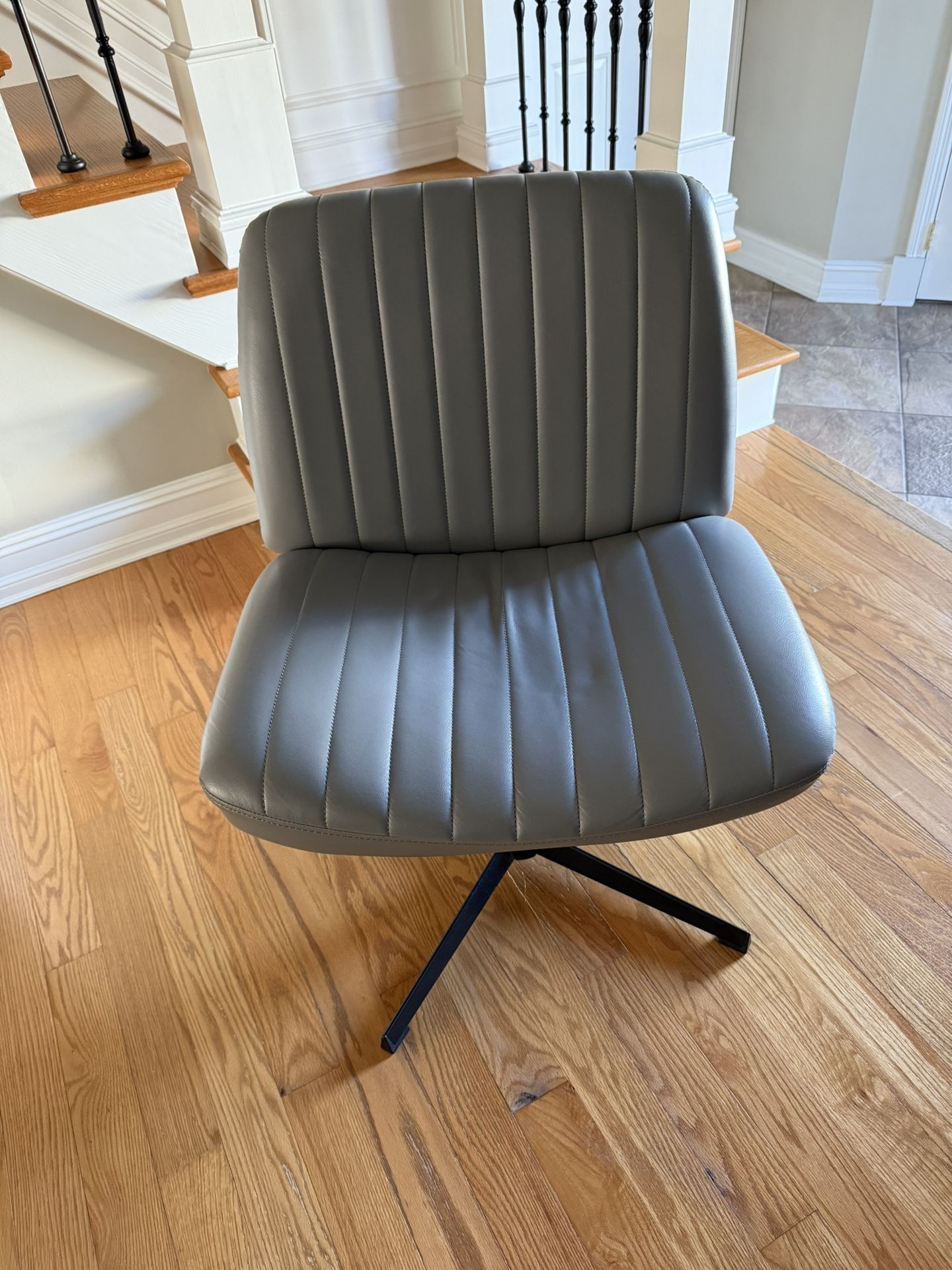 Desk chair