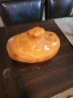 POTATOE  CASSEROLE  WITH LID