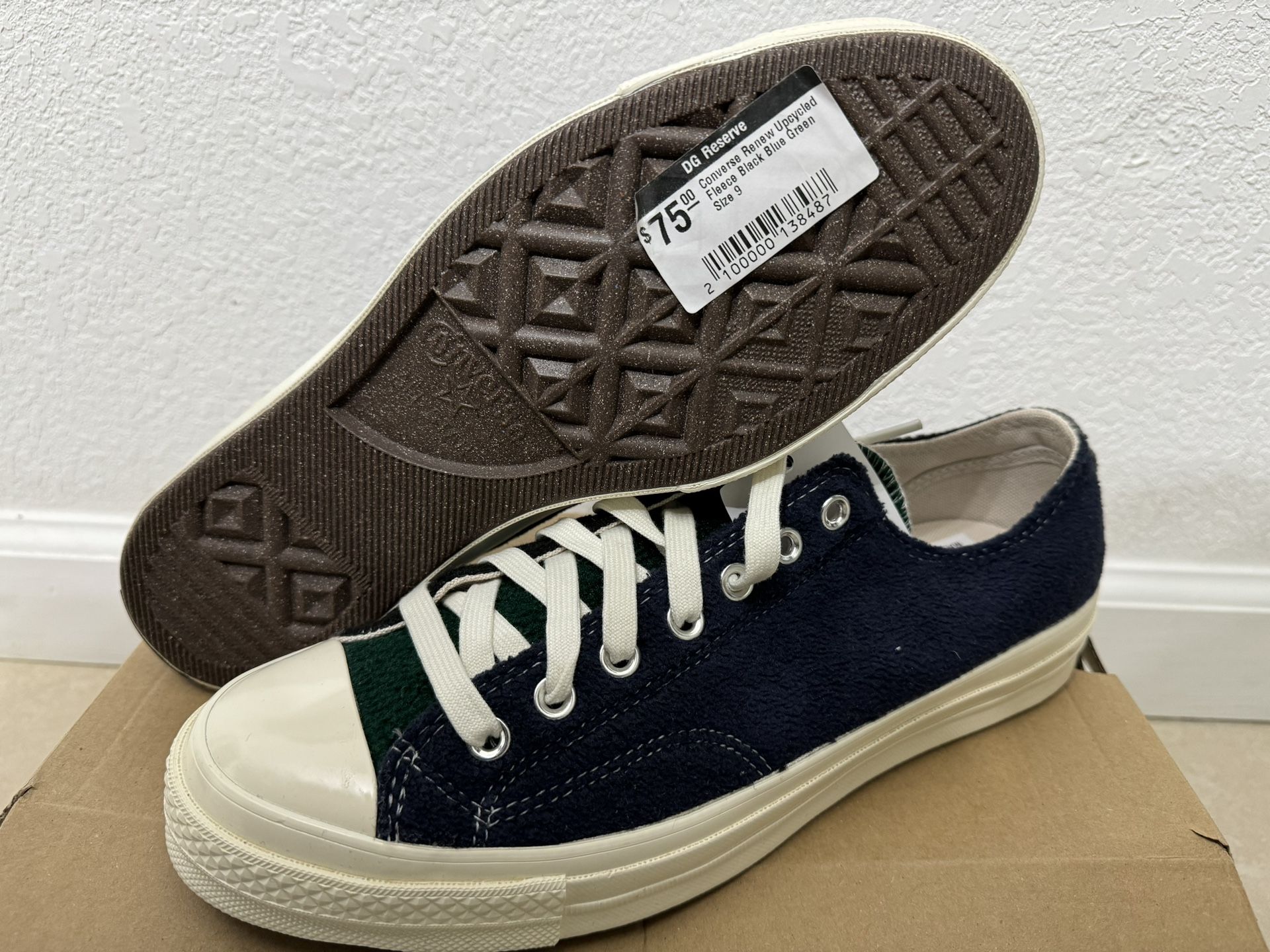 Converse Renew Upcycle Fleece Shoe Size 9M *NWT*