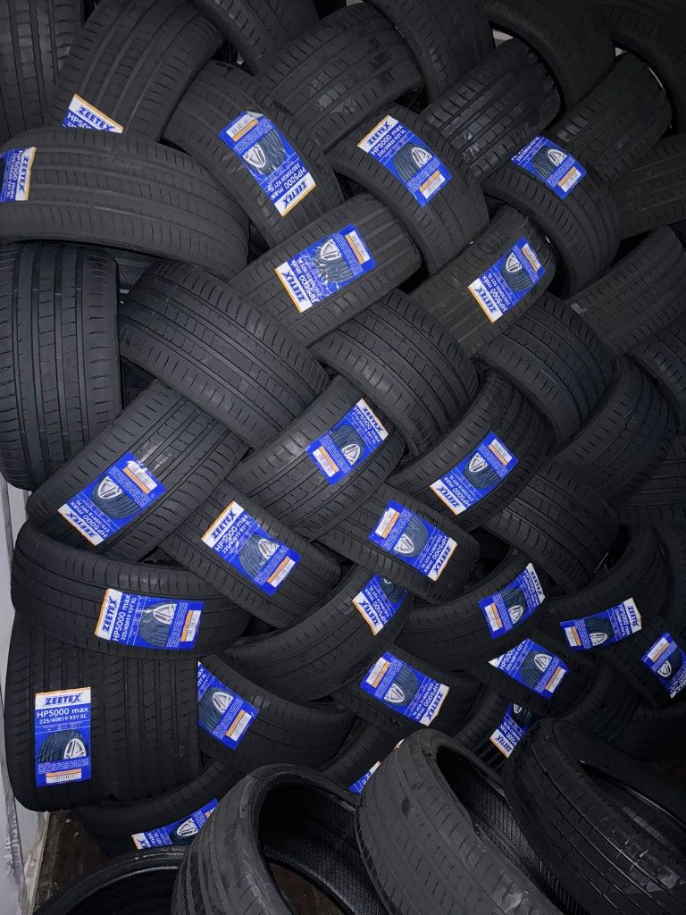 255 60 19 New Tires 