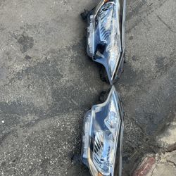 2017-19 NISSAN  VERSA  R-L HEADLIGHTS 