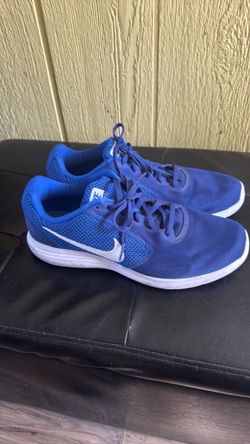 NIKE men’s size 11