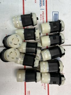 Hubbell  20 Amp 250 Volt Female Lock Connectors