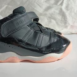 Jordans Girls like new