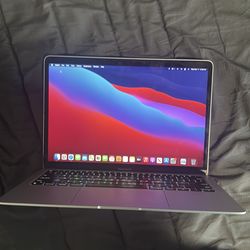 MacBook Air (M1,2020)