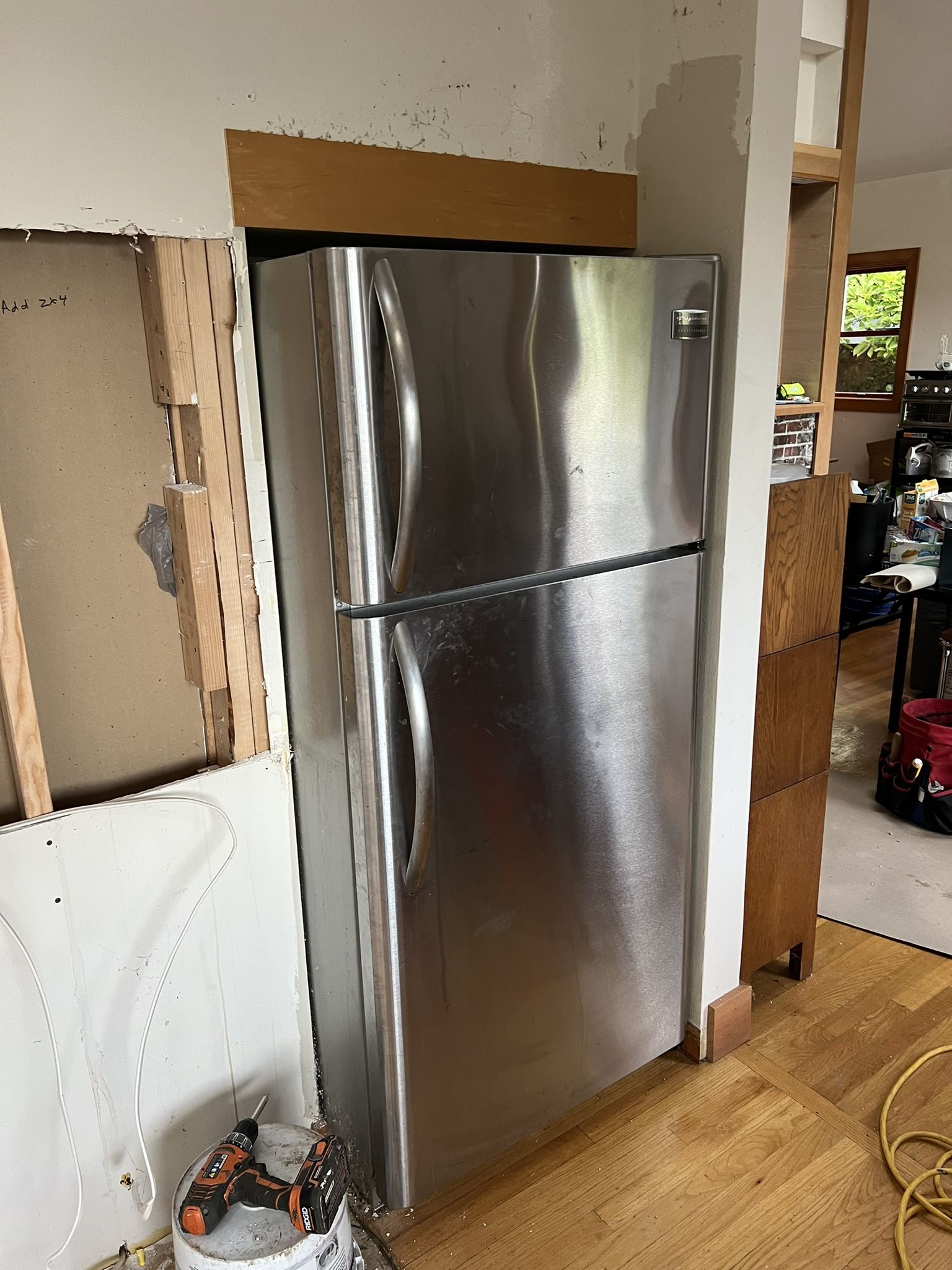 Frigidaire professional 30” Fridge