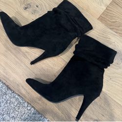Slouchy Boots Suede Like Material 5.5