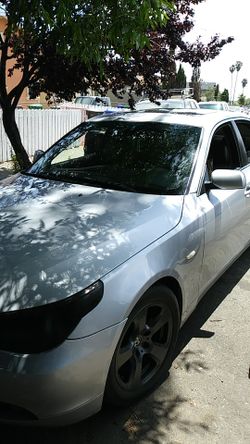525i