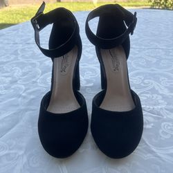 City Classified Elegant Comfort Black Heels