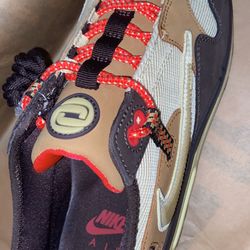 Travis Scott Nike sz 9.5