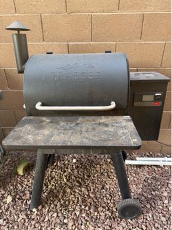 Traeger Pellet Grill w/ WiFIRE Controller