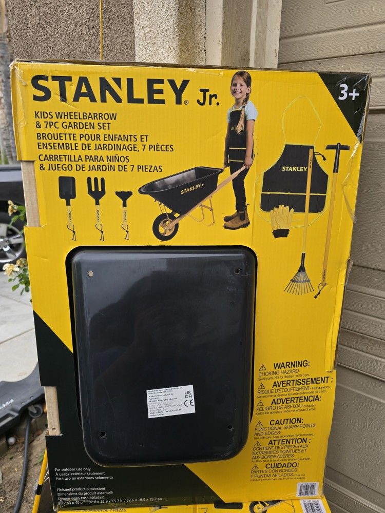 Stanley Jr Kids Wheelbarrow Set