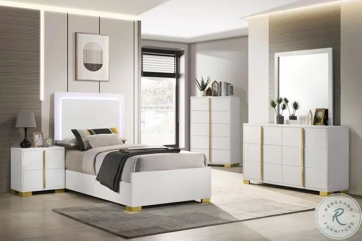 4PC Bedroom Set Twin Or Full Size