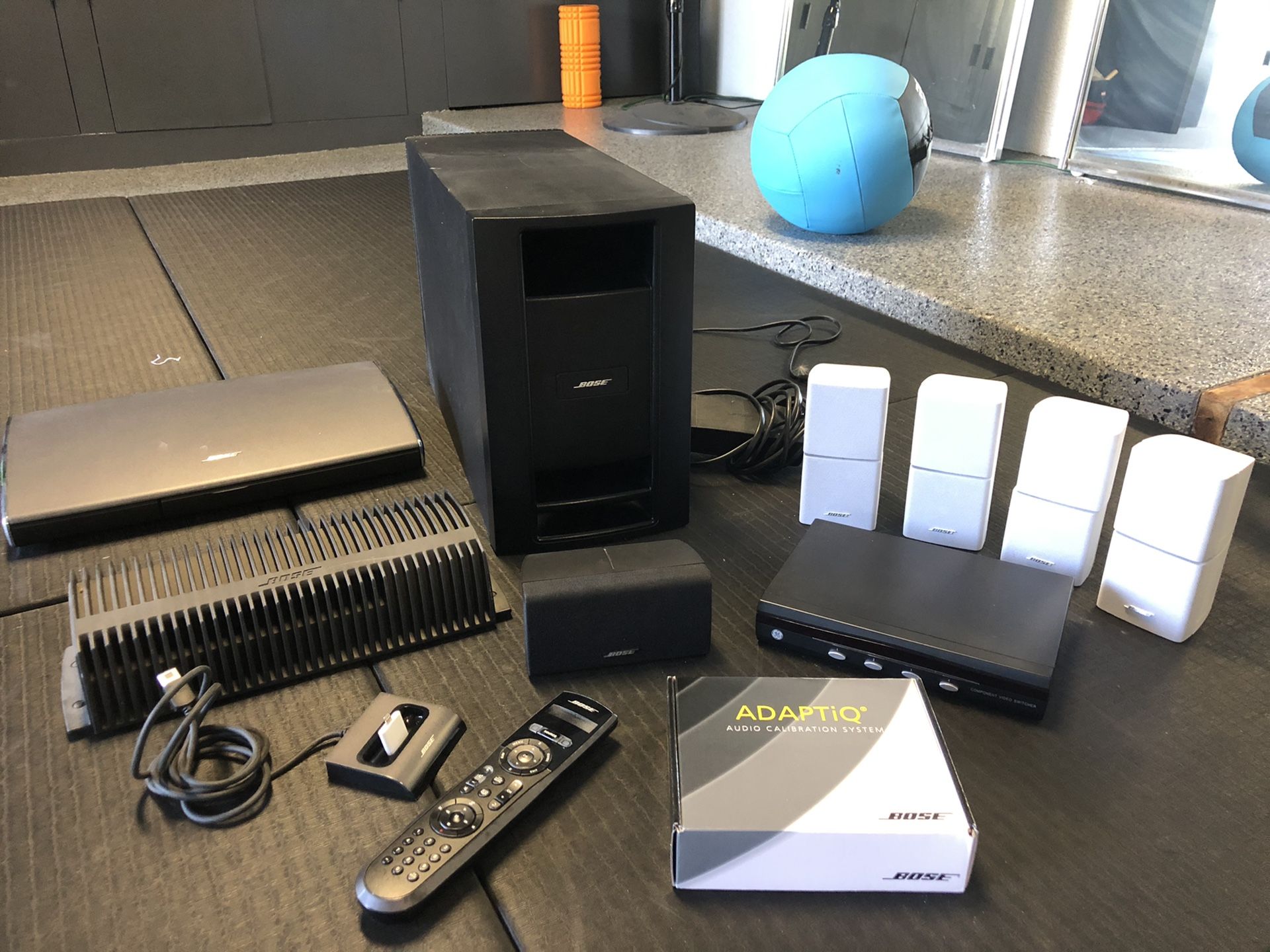 Bose Lifestyle V25 home entertainment system for Sale in El Cajon, CA