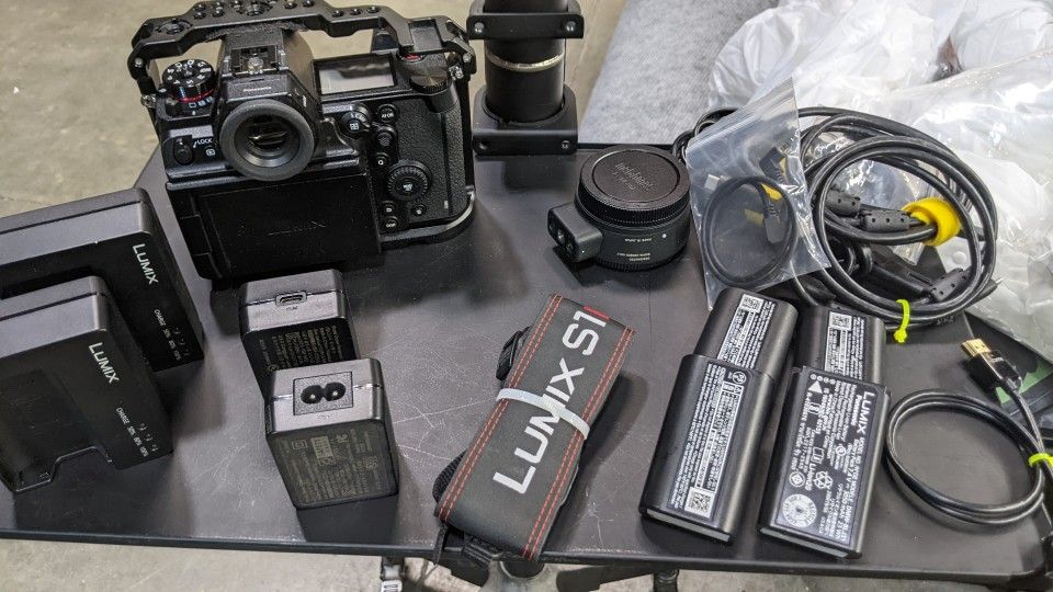Panasonic LUMIX S1H, Like New