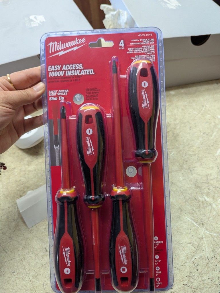 Milwaukee Screwdriver