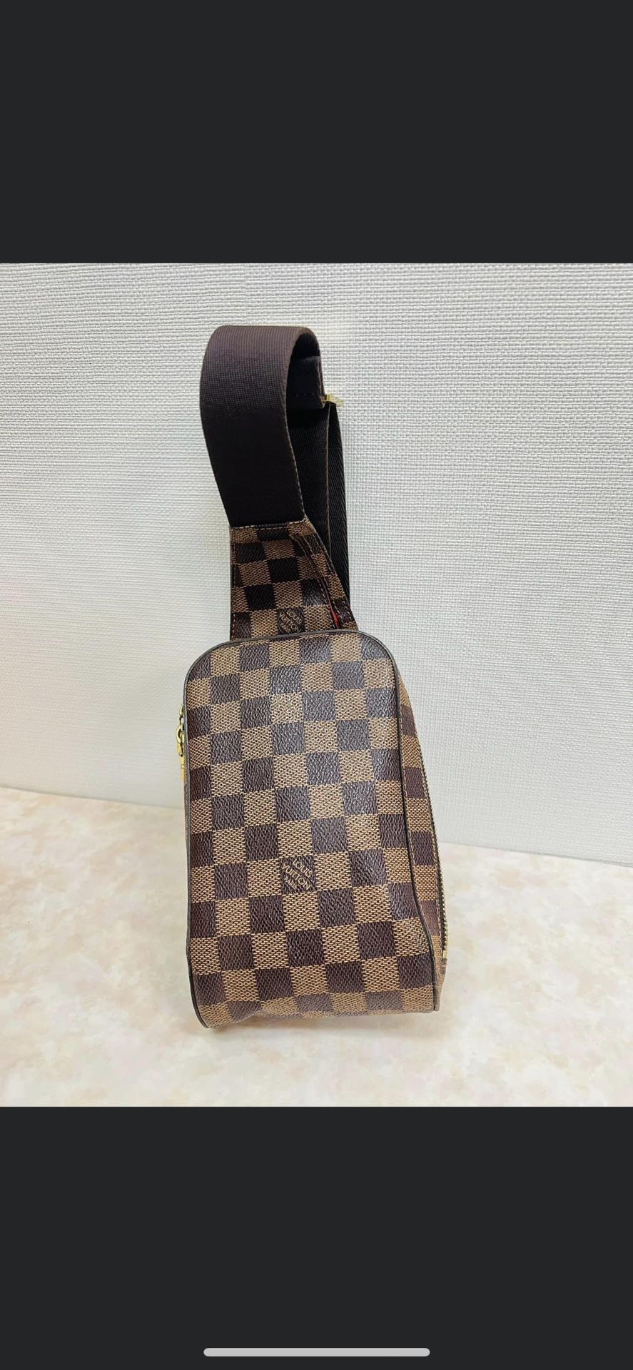 Authentic Louis Vuitton Geronimo Bumbag for Sale in Henderson