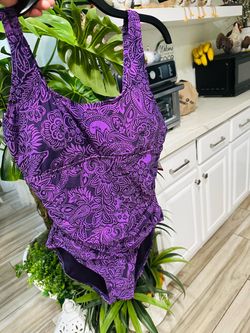 New Size M women’s bathing suit
