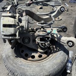 2016 Audi 2.0 A4 Right Rear Suspension complete $250