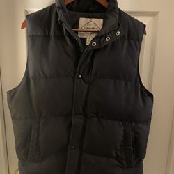 St. John’s Bay Puffer Vest - Med