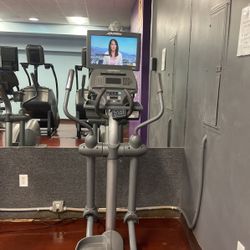 Life Fitness Commercial Elliptical