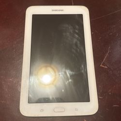 Samsung Galaxy Kids Tab E Lite (SM-T113 White 8GB, 7in Tablet WiFi) Used