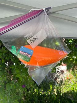 Squeezy Carrot and Pickle viral