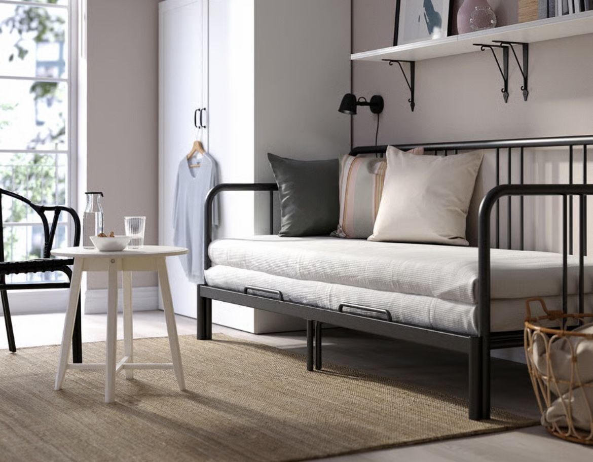 Day Bed Twin With Pull Out Bed