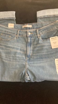 Levi Mid rise Capri pants, size:16/33 women’s