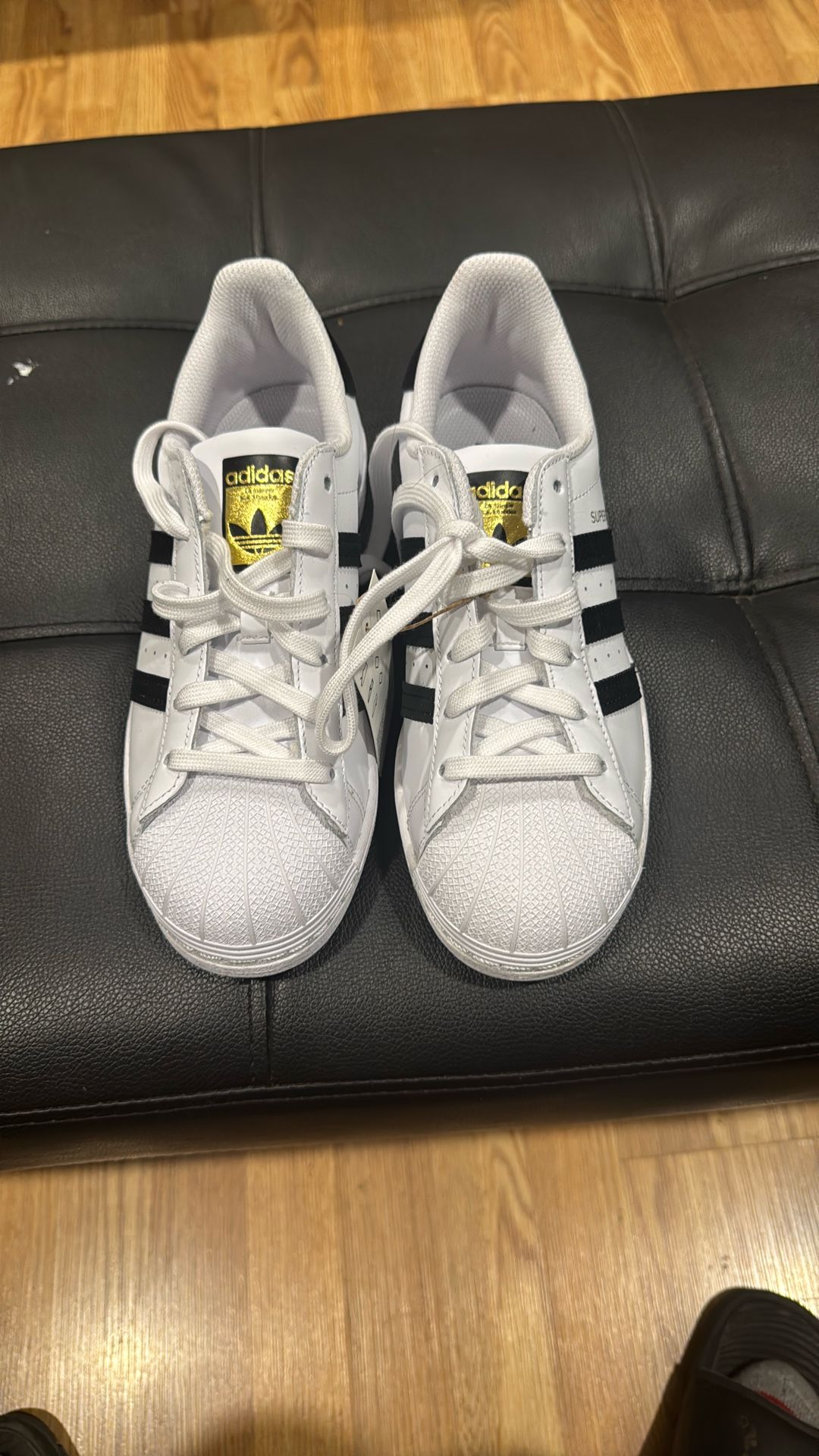 Adidas Superstar J Size 5