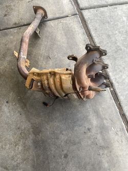Civic exhaust manifold