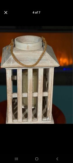 RUSTIC WHITE WASHED DECOR WITH ROPE HANDLE