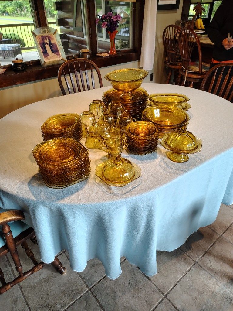 Vintage Federal Glass Madrid