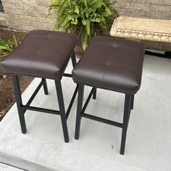 Set Of 4 Counter Stools 