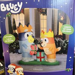 Bluey 6-ft Lighted Bluey and Bingo Duo Christmas Inflatable