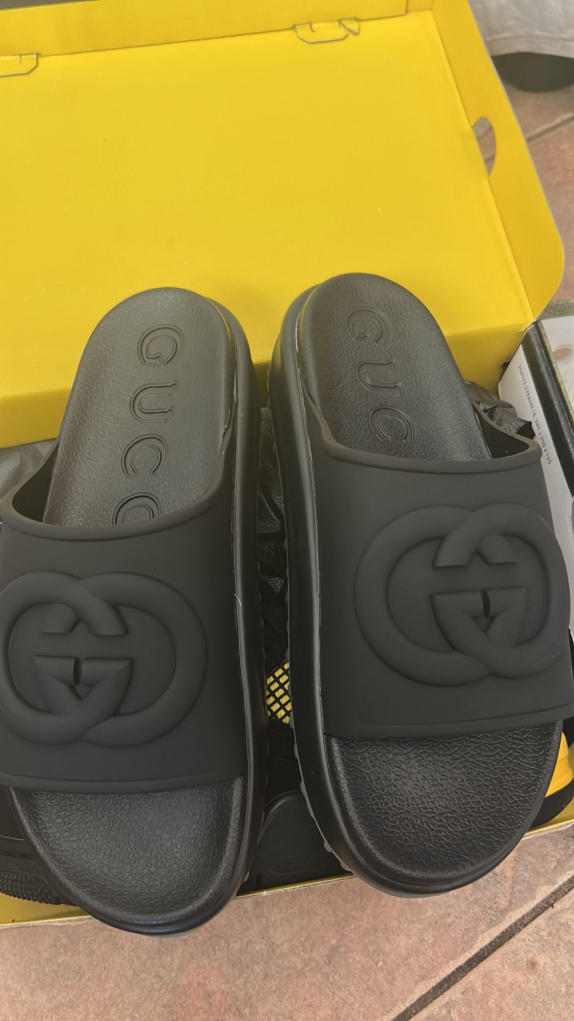 Gucci Slides Black