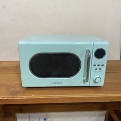 Retro Teal Microwave 