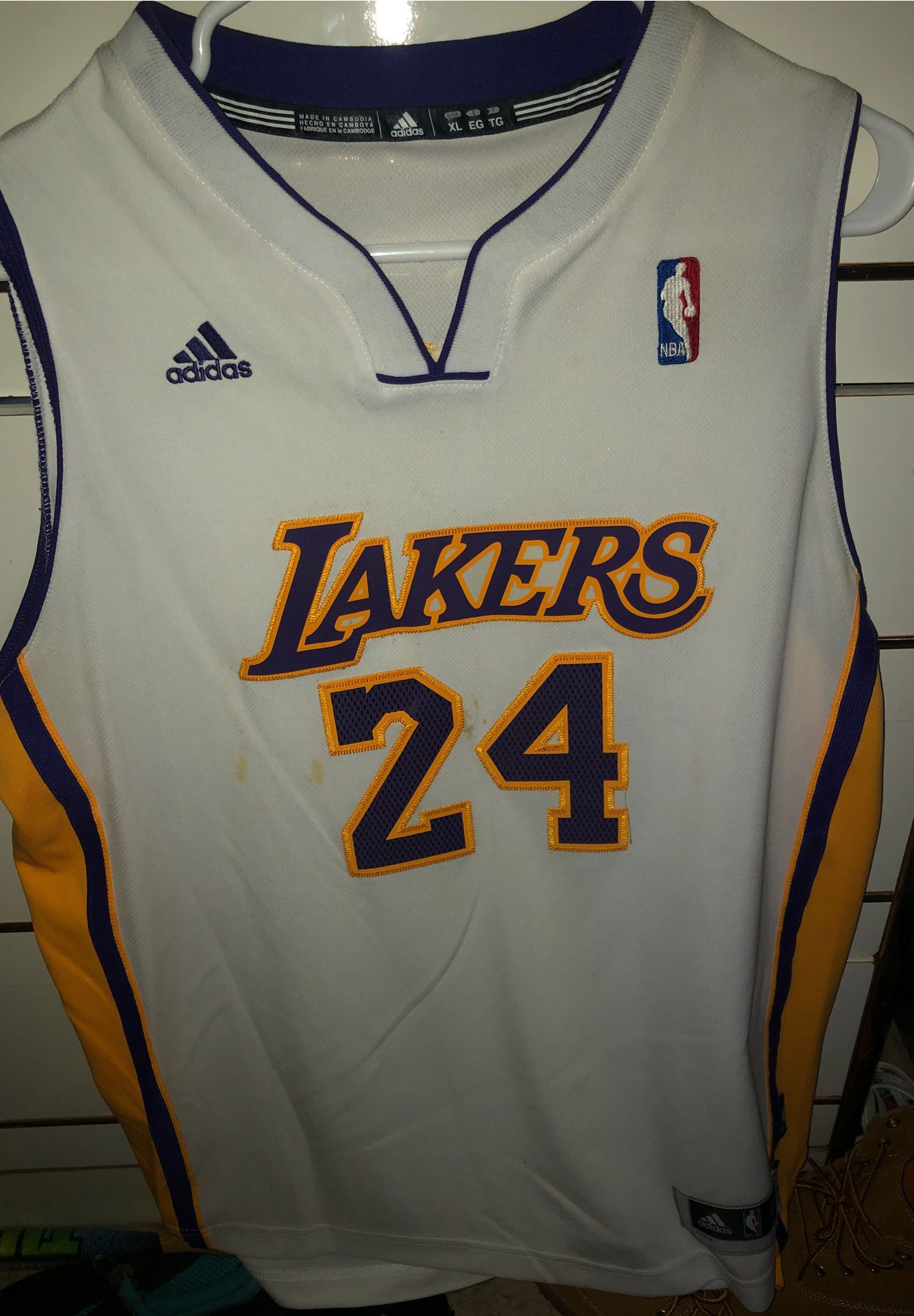 Kobe Bryant #24 NEW LA Lakers Classic Edition Basketball Vaporknit Jersey  size Medium (44) for Sale in Downey, CA - OfferUp