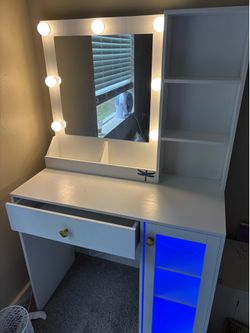Cute Vanity