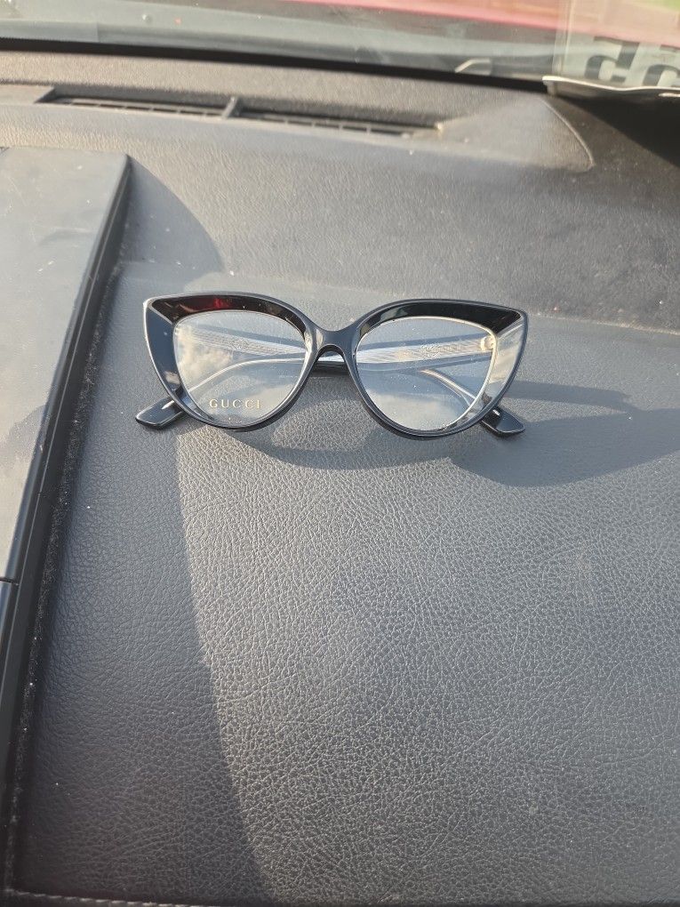 Eyeglasses Gucci GG1530O