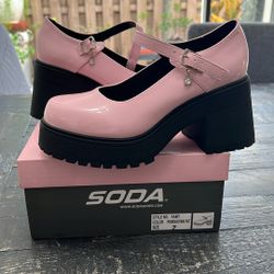 Platform Heel  Pumps 